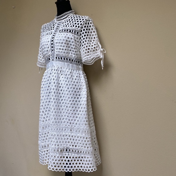 Simply Couture White Mock Neck A-line Dress with Circle Cut Out Pattern Size L - Picture 2 of 16